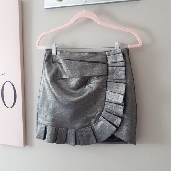 NWT Do+Be charcoal grey silver metallic thread pleated asymmetrical miniskirt M - Picture 13 of 13